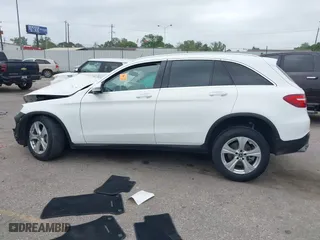 2018 Mercedes-Benz GLC with VIN WDC0G4JB2JV024947, listed as a IAAI auction lot 41925887 with 1 mi miles. Bid and sale history available at carsss.com. Image 13.