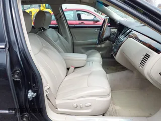 2010 Cadillac DTS w/1SC with VIN 1G6KD5EY8AU129996, listed as a IAAI auction lot 41960809 with 89,075 mi miles. Bid and sale history available at carsss.com. Image 5.