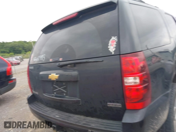 2012 Chevrolet Tahoe LT with VIN 1GNSCBE05CR211898, listed as a IAAI auction lot 42612993 with 233,367 mi miles and . Bid and sale history available at DreamBid. Image 16.