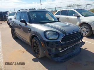 2018 MINI Countryman Cooper with VIN WMZYS7C3XJ3E08133, listed as a IAAI auction lot 42623073 with 170,589 mi miles and . Bid and sale history available at DreamBid. Image 1.