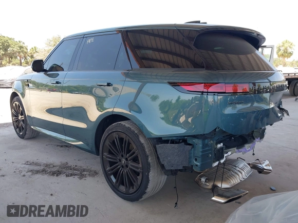 2024 Land Rover Range Rover Sport Dynamic SE z VIN SAL1L9FU7RA413561, wystawiony jako IAAI lot #42123500 z przebiegiem 8 319 mil mil oraz . Historia ofert i sprzedaży dostępna na DreamBid. Obrazek 3.