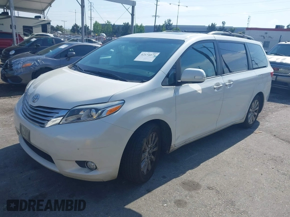 2017 Toyota Sienna XLE Auto Access Seat z VIN 5TDYZ3DC0HS868989, wystawiony jako IAAI lot #42174075 z przebiegiem 189 634 mil mil oraz . Historia ofert i sprzedaży dostępna na DreamBid. Obrazek 17.