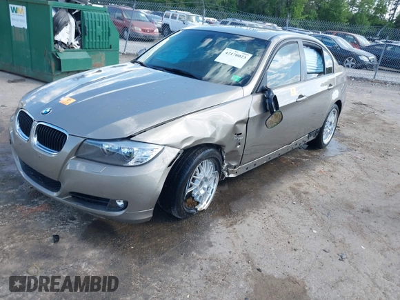 2011 BMW 3 Series 328i xDrive with VIN WBAPK7C5XBF087847, listed as a IAAI auction lot 42178023 with 90,571 mi miles and . Bid and sale history available at DreamBid. Image 18.