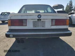 1986 BMW 3 Series z VIN WBAAE5403G1505061, wystawiony jako Copart lot #80585534 z przebiegiem 113 998 mil mil oraz Czysty tytuł • Clean title. Historia ofert i sprzedaży dostępna na DreamBid. Obrazek 6.