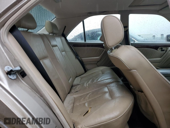 1997 Mercedes-Benz C with VIN WDBHA28E3VF530316, listed as a Copart auction lot 85938384 with 169,664 mi miles and Salvage Title. Bid and sale history available at carsss.com. Image 10.