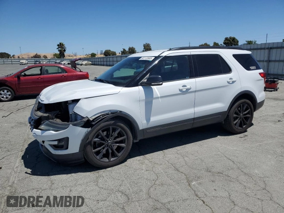 2017 Ford Explorer XLT с VIN 1FM5K8D85HGB64339, выставлен на аукционе Copart как лот 64113565 с пробегом 128 918 миль миль и Списание • Salvage title. История ставок и продаж доступна на DreamBid. Изображение 1.