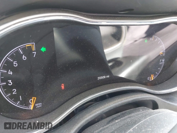 2019 Jeep Grand Cherokee Upland with VIN 1C4RJFAG7KC548047, listed as a IAAI auction lot 42084947 with 20,509 mi miles and . Bid and sale history available at DreamBid. Image 7.