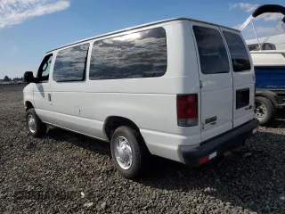 2013 Ford Econoline Passenger XL with VIN 1FBNE3BL7DDA56455, listed as a Copart auction lot 71087944 with 321,133 mi miles and Salvage Title. Bid and sale history available at carsss.com. Image 2.