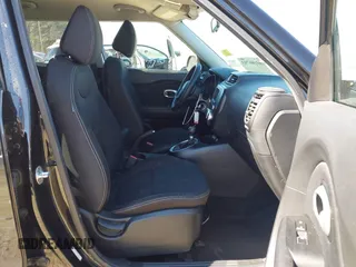 2018 Kia Soul with VIN KNDJN2A27J7505284, listed as a IAAI auction lot 41686793 with 104,821 mi miles and . Bid and sale history available at DreamBid. Image 5.