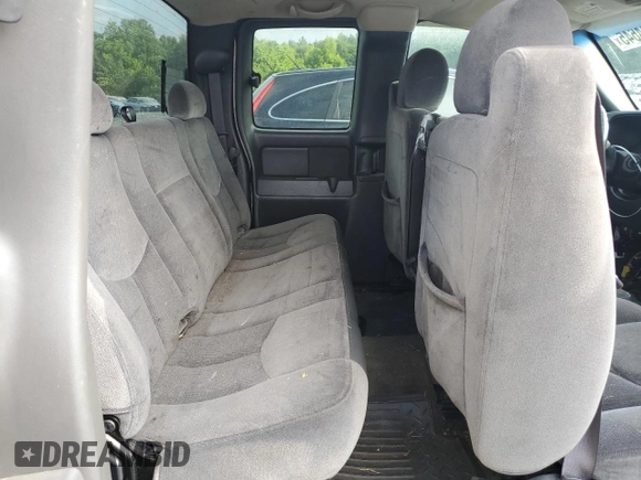 2005 GMC Sierra 1500 Work Truck z VIN 2GTEK19V051320466, wystawiony jako Copart lot #60534645 z przebiegiem 155 872 mil mil oraz Czysty tytuł • Clean title. Historia ofert i sprzedaży dostępna na DreamBid. Obrazek 10.