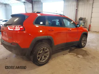 2021 Jeep Cherokee Trailhawk с VIN 1C4PJMBX2MD236855, выставлен на аукционе IAAI как лот 41254855 с пробегом 18 452 миль миль и . История ставок и продаж доступна на DreamBid. Изображение 4.