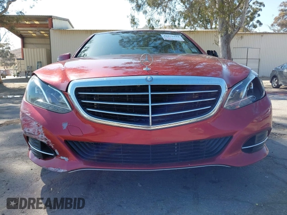 2015 Mercedes-Benz E 350 Sport с VIN WDDHF5KB4FB094013, выставлен на аукционе IAAI как лот 42079104 с пробегом 77 698 миль миль и . История ставок и продаж доступна на DreamBid. Изображение 17.