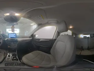 2022 Ford Escape SE z VIN 1FMCU9G60NUB32820, wystawiony jako IAAI lot #42825393 z przebiegiem 39 771 mil mil oraz . Historia ofert i sprzedaży dostępna na DreamBid. Obrazek 1.