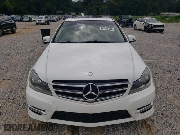 2014 Mercedes-Benz C 250 Sport with VIN WDDGF4HB4ER307402, listed as a Copart auction lot 60545145 with 131,283 mi miles and Salvage title. Bid and sale history available at DreamBid. Image 5.