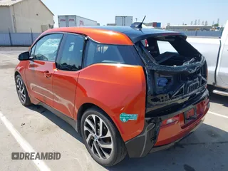 2015 BMW i3 z VIN WBY1Z4C52FV502771, wystawiony jako IAAI lot #42174110 z przebiegiem 131 737 mil mil oraz . Historia ofert i sprzedaży dostępna na DreamBid. Obrazek 3.
