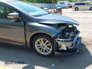 2017 Ford Focus SE с VIN 1FADP3FE2HL244170, выставлен на аукционе IAAI как лот 42281389 с пробегом 45 402 миль миль и . История ставок и продаж доступна на DreamBid. Изображение 21.