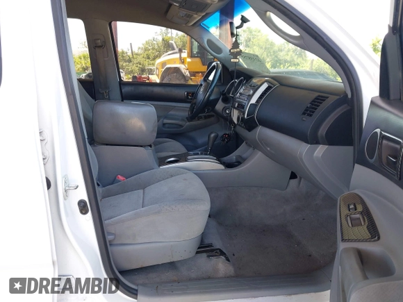2006 Toyota Tacoma PreRunner with VIN 3TMJU62NX6M026776, listed as a IAAI auction lot 42338755 with 129,330 mi miles and . Bid and sale history available at DreamBid. Image 5.