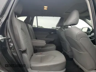 2022 Toyota Highlander XLE with VIN 5TDGZRBH7NS241862, listed as a Copart auction lot 62605495 with 29,080 mi miles and Salvage title. Bid and sale history available at DreamBid. Image 11.