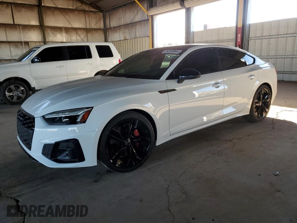 2022 Audi S5 Sportback Premium Plus z VIN WAUC4CF52NA011604, wystawiony jako Copart lot #86558964 z przebiegiem 37 669 mil mil oraz Szkoda całkowita • Salvage title. Historia ofert i sprzedaży dostępna na DreamBid. Obrazek 1.