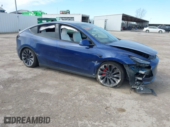 2021 Tesla Model Y Performance z VIN 5YJYGDEF8MF245641, wystawiony jako IAAI lot #41685230 z przebiegiem 25 903 mil mil oraz . Historia ofert i sprzedaży dostępna na DreamBid. Obrazek 6.