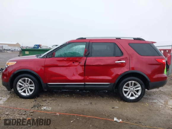 2013 Ford Explorer XLT with VIN 1FM5K7D94DGB68900, listed as a IAAI auction lot 41090687 with 219,170 mi miles and . Bid and sale history available at carsss.com. Image 14.