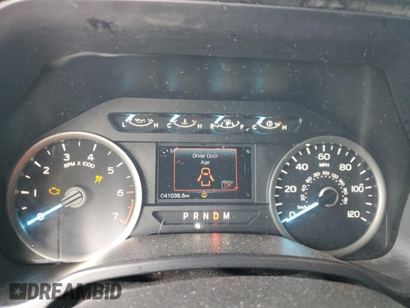 2018 Ford F-150 XL с VIN 1FTEW1C50JKF19590, выставлен на аукционе Copart как лот 45682405 с пробегом 41 038 миль миль и Списание • Salvage title. История ставок и продаж доступна на DreamBid. Изображение 9.