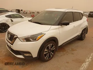 2019 Nissan Kicks SV with VIN 3N1CP5CU0KL471126, listed as a IAAI auction lot 41685950 with 59,960 mi miles. Bid and sale history available at carsss.com. Image 2.