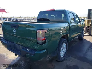 2023 Nissan Frontier PRO-4X with VIN 1N6ED1EKXPN673429, listed as a IAAI auction lot 41357340 with 24,816 mi miles. Bid and sale history available at carsss.com. Image 4.