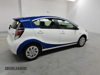 2016 Toyota Prius One z VIN JTDKDTB31G1121940, wystawiony jako Copart lot #52518575 z przebiegiem 75 287 mil mil oraz Czysty tytuł • Clean title. Historia ofert i sprzedaży dostępna na DreamBid. Obrazek 3.