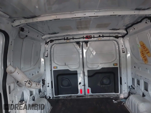2017 Ford Transit z VIN 1FTYR1ZM7HKA42038, wystawiony jako IAAI lot #42348768 z przebiegiem Nie podano mil oraz . Historia ofert i sprzedaży dostępna na DreamBid. Obrazek 8.