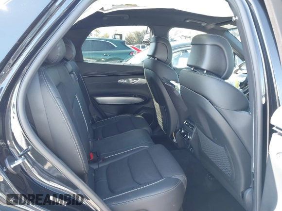 2025 Genesis GV70 2.5T with VIN KMUMADTB8SU180047, listed as a IAAI auction lot 41926080 with 221 mi miles and . Bid and sale history available at DreamBid. Image 8.