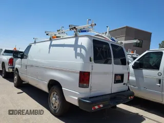2009 Ford Econoline Cargo z VIN 1FTNE24L39DA13631, wystawiony jako IAAI lot #42563186 z przebiegiem 140 603 mil mil oraz . Historia ofert i sprzedaży dostępna na DreamBid. Obrazek 39.