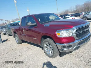 2022 Ram 1500 Big Horn z VIN 1C6SRFBT3NN460232, wystawiony jako IAAI lot #41780607 z przebiegiem 64 735 mil mil oraz . Historia ofert i sprzedaży dostępna na DreamBid. Obrazek 1.