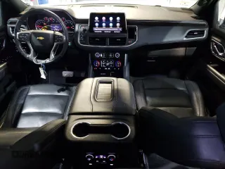 2021 Chevrolet Suburban LT z VIN 1GNSKCKD1MR392290, wystawiony jako Copart lot #46034315 z przebiegiem 63 759 mil mil oraz Szkoda całkowita • Salvage title. Historia ofert i sprzedaży dostępna na DreamBid. Obrazek 8.