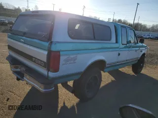 1996 Ford F-250 with VIN 1FTHX26G6TEA70365, listed as a Copart auction lot 89169715 with 182,238 mi miles and Salvage title. Bid and sale history available at DreamBid. Image 3.