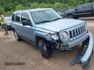 2013 Jeep Patriot Limited with VIN 1C4NJRCB7DD228595, listed as a IAAI auction lot 42537471 with 122,987 mi miles and . Bid and sale history available at DreamBid. Image 1.