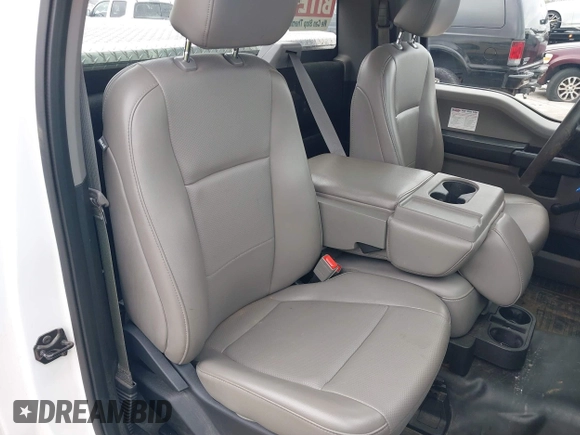 2018 Ford F-150 XL with VIN 1FTMF1EB2JKE86171, listed as a IAAI auction lot 41739453 with 119,296 mi miles and . Bid and sale history available at DreamBid. Image 8.