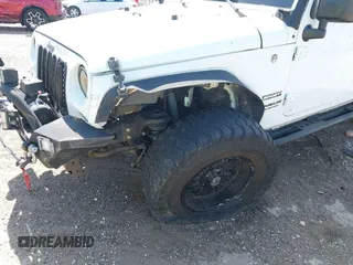 2017 Jeep Wrangler Unlimited Sport с VIN 1C4BJWDG4HL549310, выставлен на аукционе IAAI как лот 42205370 с пробегом 84 226 миль миль и . История ставок и продаж доступна на DreamBid. Изображение 6.