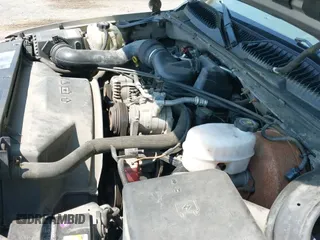 2003 GMC Sierra 1500 Work Truck with VIN 1GTEC14X93Z346171, listed as a IAAI auction lot 42481576 with 149,357 mi miles and . Bid and sale history available at DreamBid. Image 13.