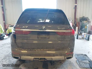 2021 BMW X7 xDrive40i with VIN 5UXCW2C09M9E94039, listed as a IAAI auction lot 41473138 with 1 mi miles. Bid and sale history available at carsss.com. Image 16.
