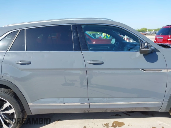 2023 Volkswagen Atlas SEL Premium R-Line with VIN 1V2FE2CA0PC224677, listed as a IAAI auction lot 41991931 with 22,620 mi miles and . Bid and sale history available at DreamBid. Image 14.