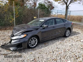 2019 Ford Fusion SE with VIN 3FA6P0HD5KR211913, listed as a Copart auction lot 78167934 with 117,867 mi miles and Salvage Title. Bid and sale history available at DreamBid. Image 1.