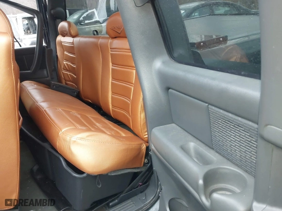 2004 Chevrolet Silverado 1500 Work Truck with VIN 1GCEC19X94Z322009, listed as a IAAI auction lot 41512046 with 146,433 mi miles. Bid and sale history available at carsss.com. Image 8.
