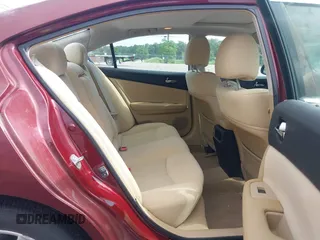 2011 Nissan Maxima SV с VIN 1N4AA5AP1BC832304, выставлен на аукционе IAAI как лот 42524424 с пробегом 37 546 миль миль и . История ставок и продаж доступна на DreamBid. Изображение 8.