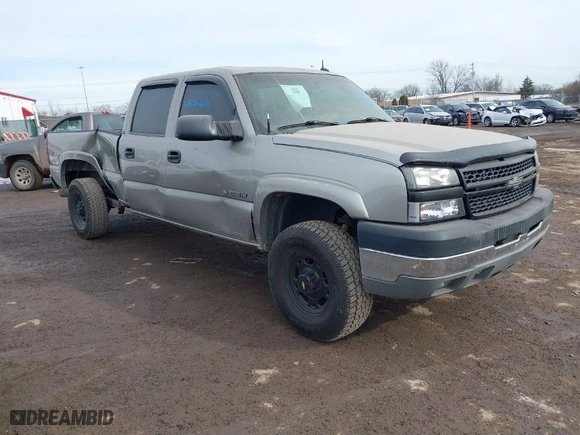2003 Chevrolet Silverado 2500HD LT3 with VIN 1GCHK23G93F123234, listed as a IAAI auction lot 41426424 with 190,523 mi miles. Bid and sale history available at carsss.com. Image 1.