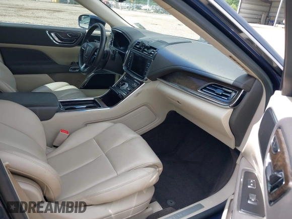 2017 Lincoln Continental with VIN 1LN6L9PK5H5600391, listed as a IAAI auction lot 42120496 with 118,977 mi miles and . Bid and sale history available at DreamBid. Image 5.