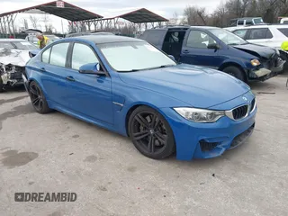 2015 BMW M3 z VIN WBS3C9C51FP803778, wystawiony jako IAAI lot #41732784 z przebiegiem 58 820 mil mil oraz . Historia ofert i sprzedaży dostępna na DreamBid. Obrazek 1.