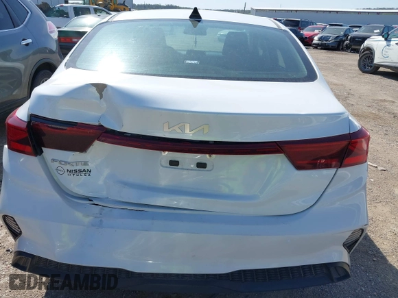 2022 Kia Forte LXS z VIN 3KPF24AD1NE479654, wystawiony jako IAAI lot #41950997 z przebiegiem 71 168 mil mil oraz . Historia ofert i sprzedaży dostępna na DreamBid. Obrazek 16.