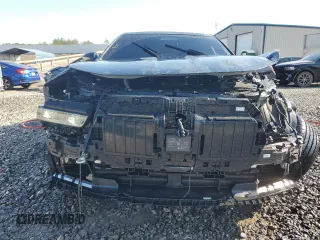 2023 BMW 7 Series 760i xDrive with VIN WBA33EJ09PCN46611, listed as a Copart auction lot 44601795 with 28,497 mi miles and Salvage title. Bid and sale history available at DreamBid. Image 5.