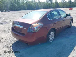 2010 Nissan Altima SL z VIN 1N4AL2AP3AN552038, wystawiony jako IAAI lot #42132761 z przebiegiem 152 335 mil mil oraz . Historia ofert i sprzedaży dostępna na DreamBid. Obrazek 4.